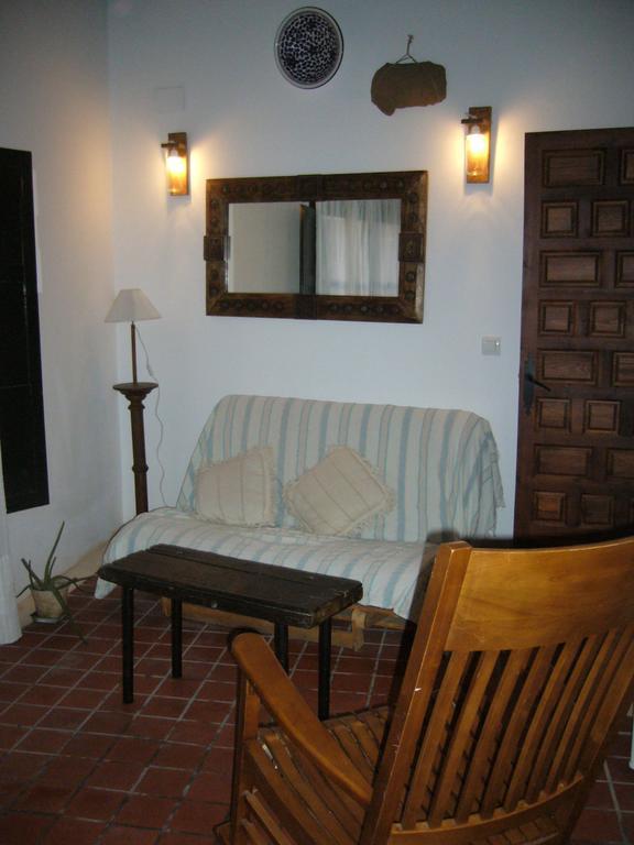Casa Rural Sierra De Huelva Aroche Екстериор снимка
